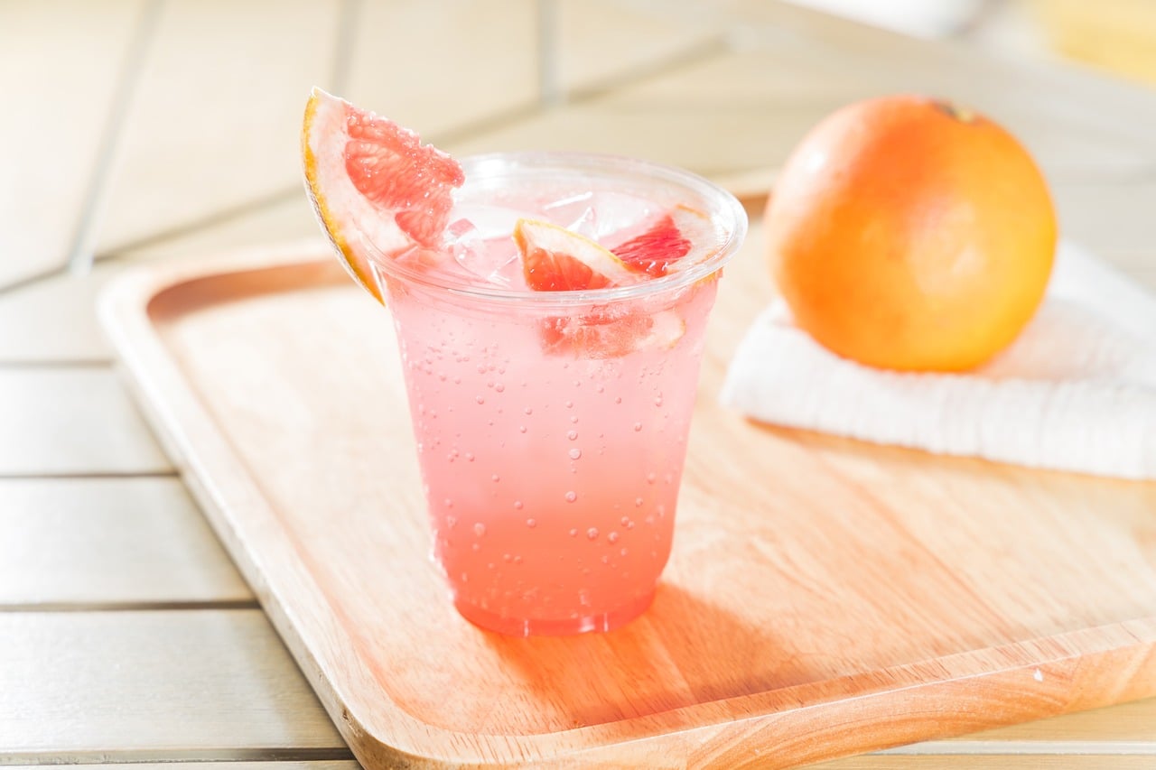 A Rosemary Grapefruit Fizz for Brunch That Runs Long